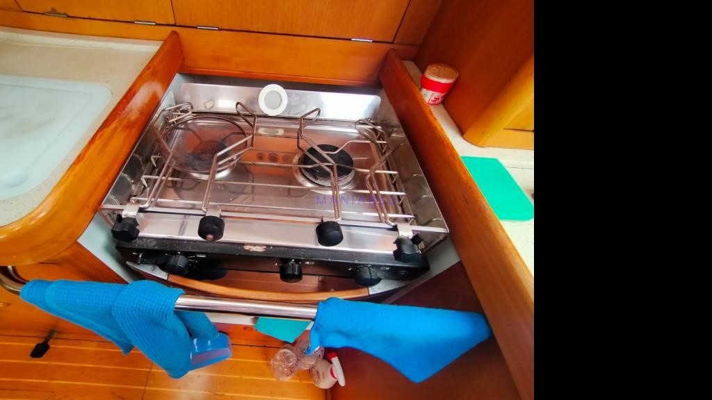 Wauquiez Yacht Synergy Pilot Saloon 40