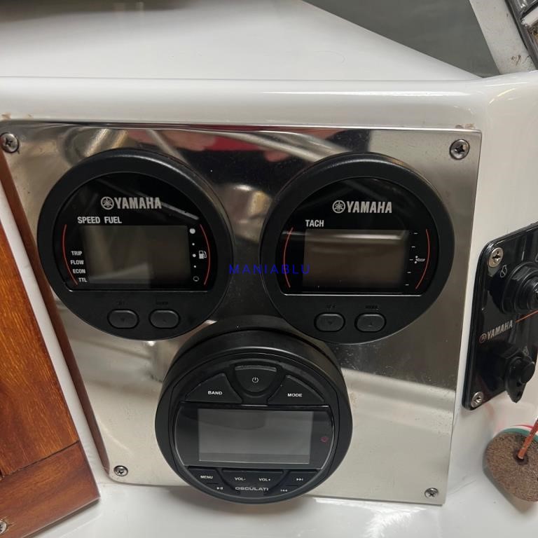 Mako Marine Mako 261